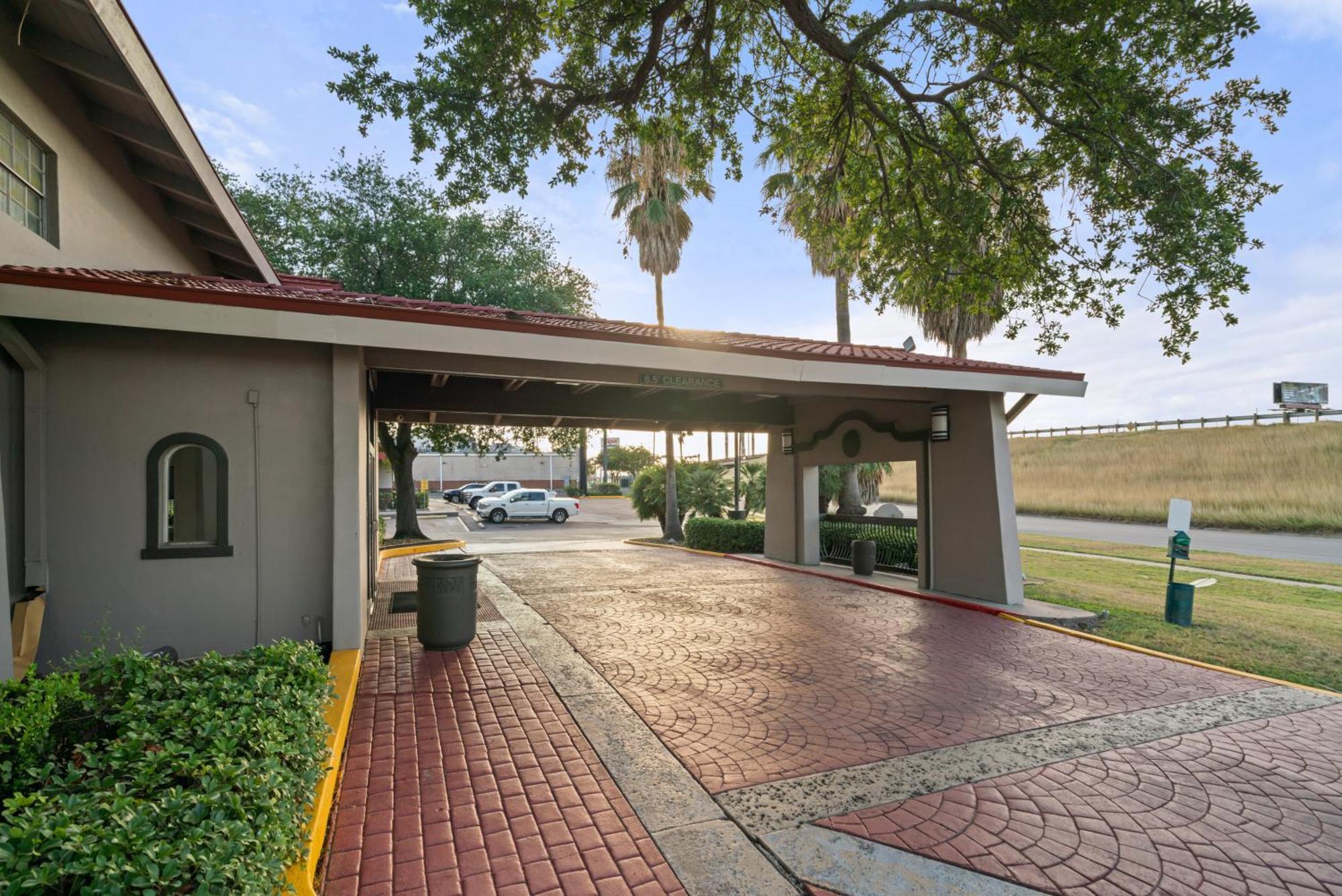 La Quinta Inn By Wyndham Corpus Christi North מראה חיצוני תמונה