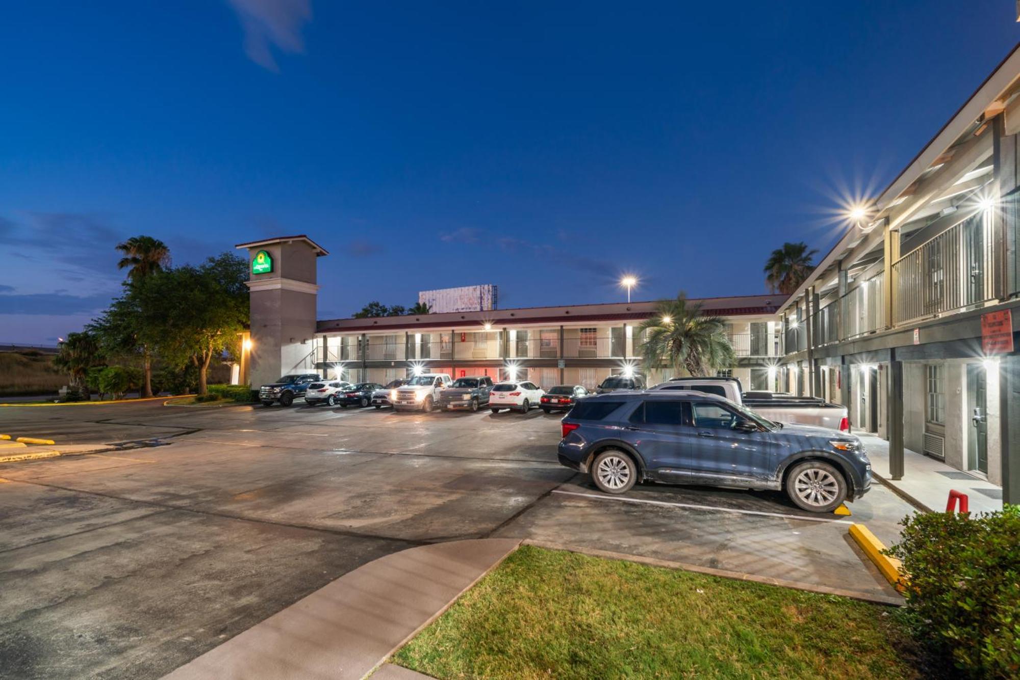 La Quinta Inn By Wyndham Corpus Christi North מראה חיצוני תמונה