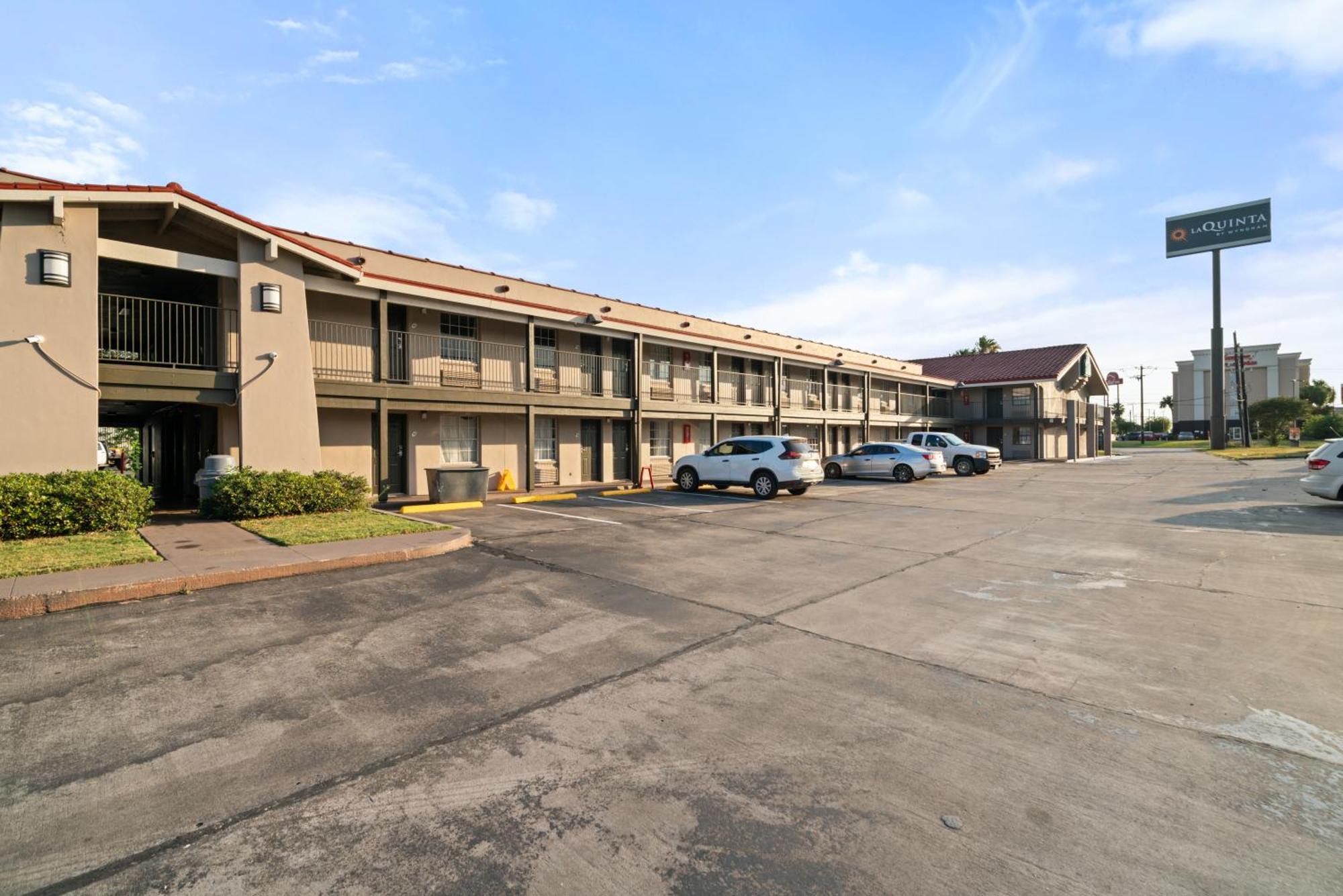 La Quinta Inn By Wyndham Corpus Christi North מראה חיצוני תמונה