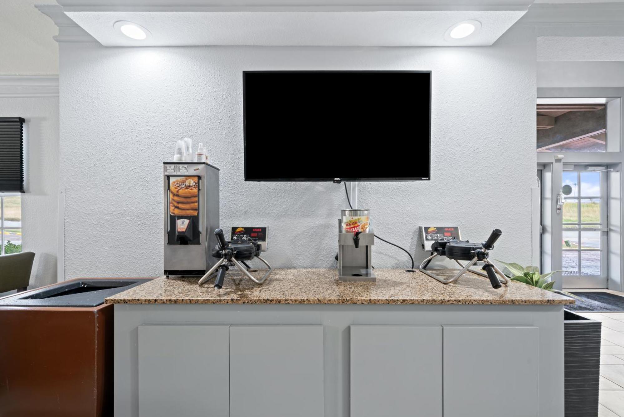 La Quinta Inn By Wyndham Corpus Christi North מראה חיצוני תמונה