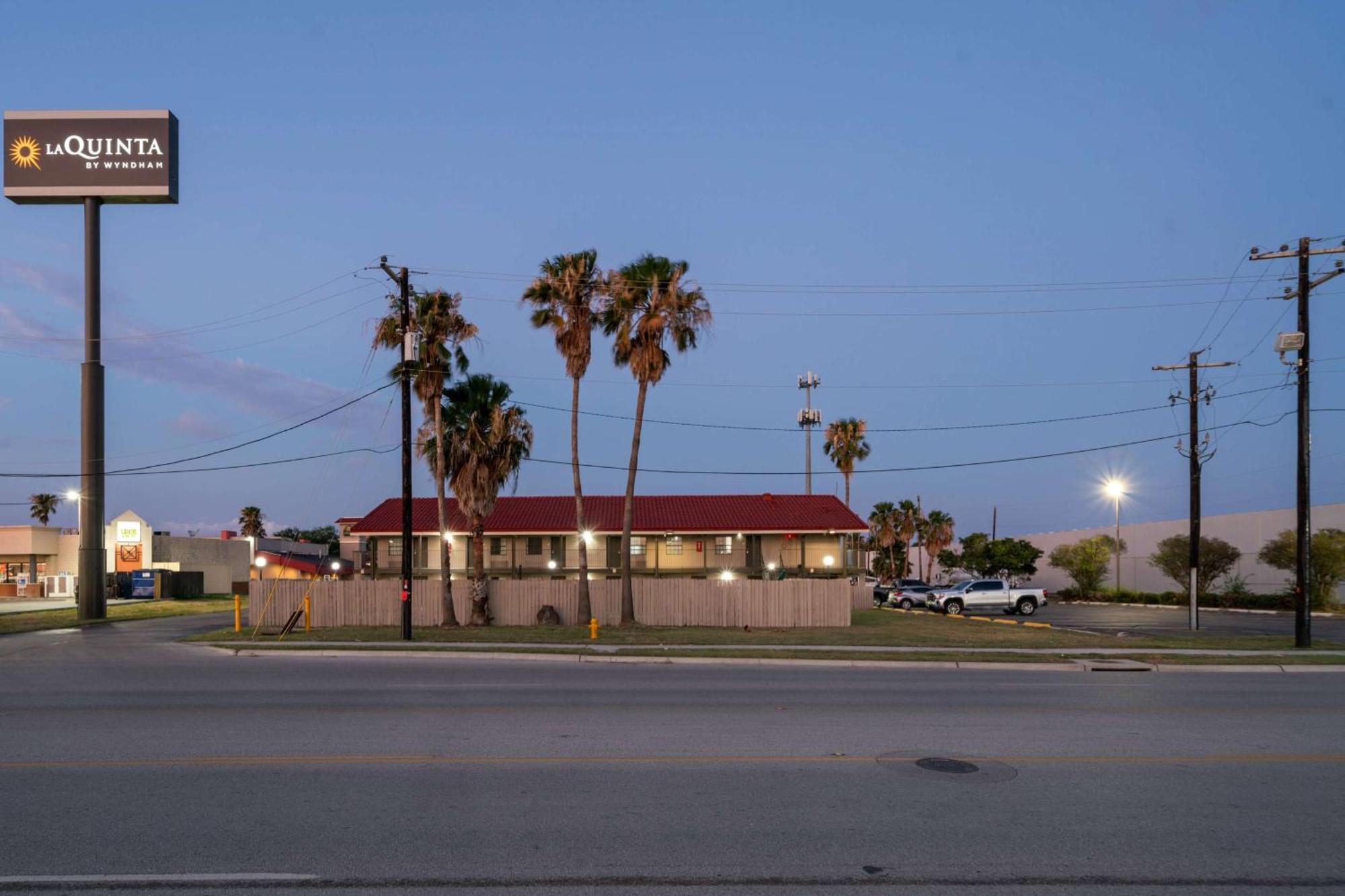 La Quinta Inn By Wyndham Corpus Christi North מראה חיצוני תמונה