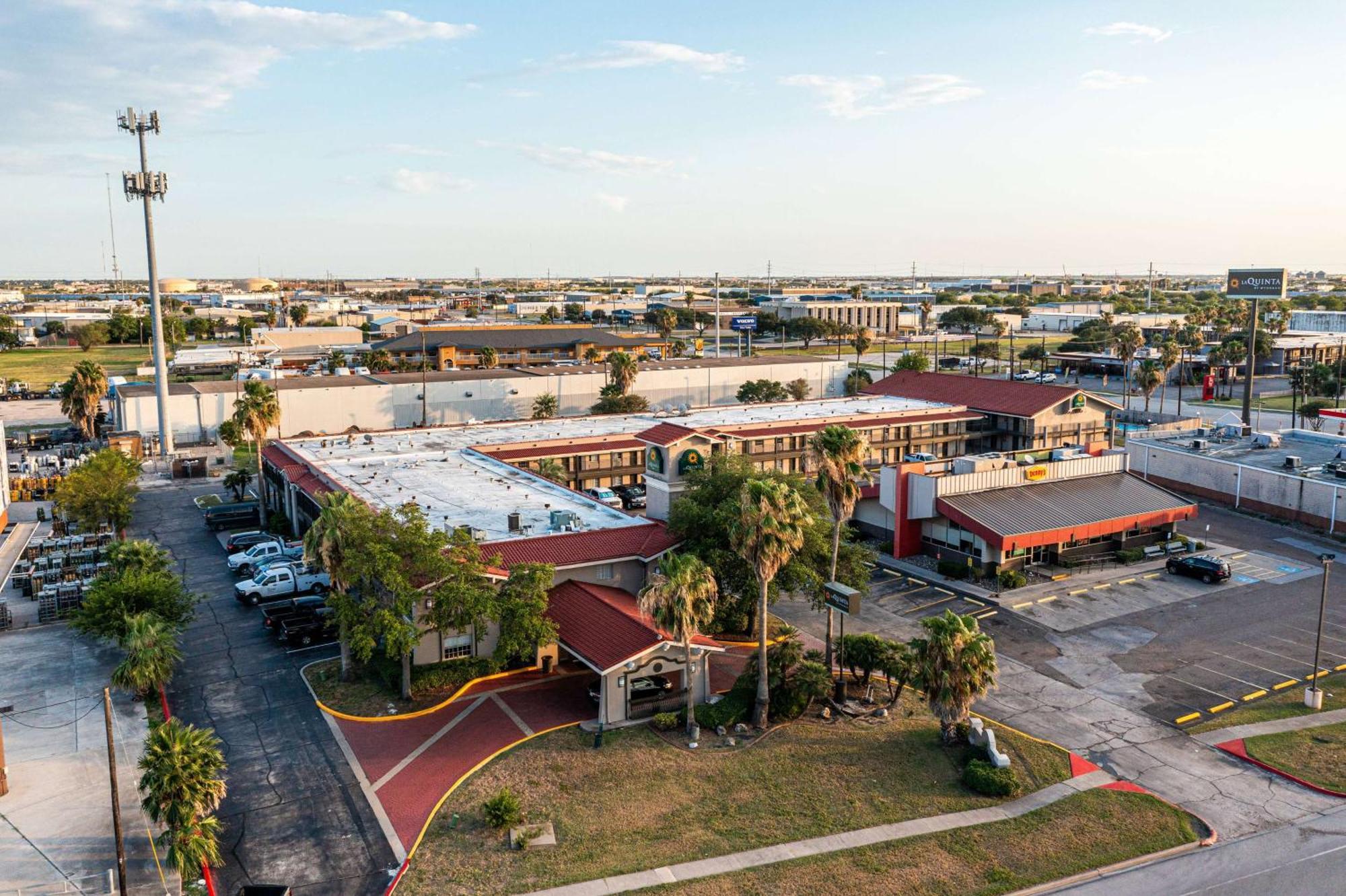 La Quinta Inn By Wyndham Corpus Christi North מראה חיצוני תמונה
