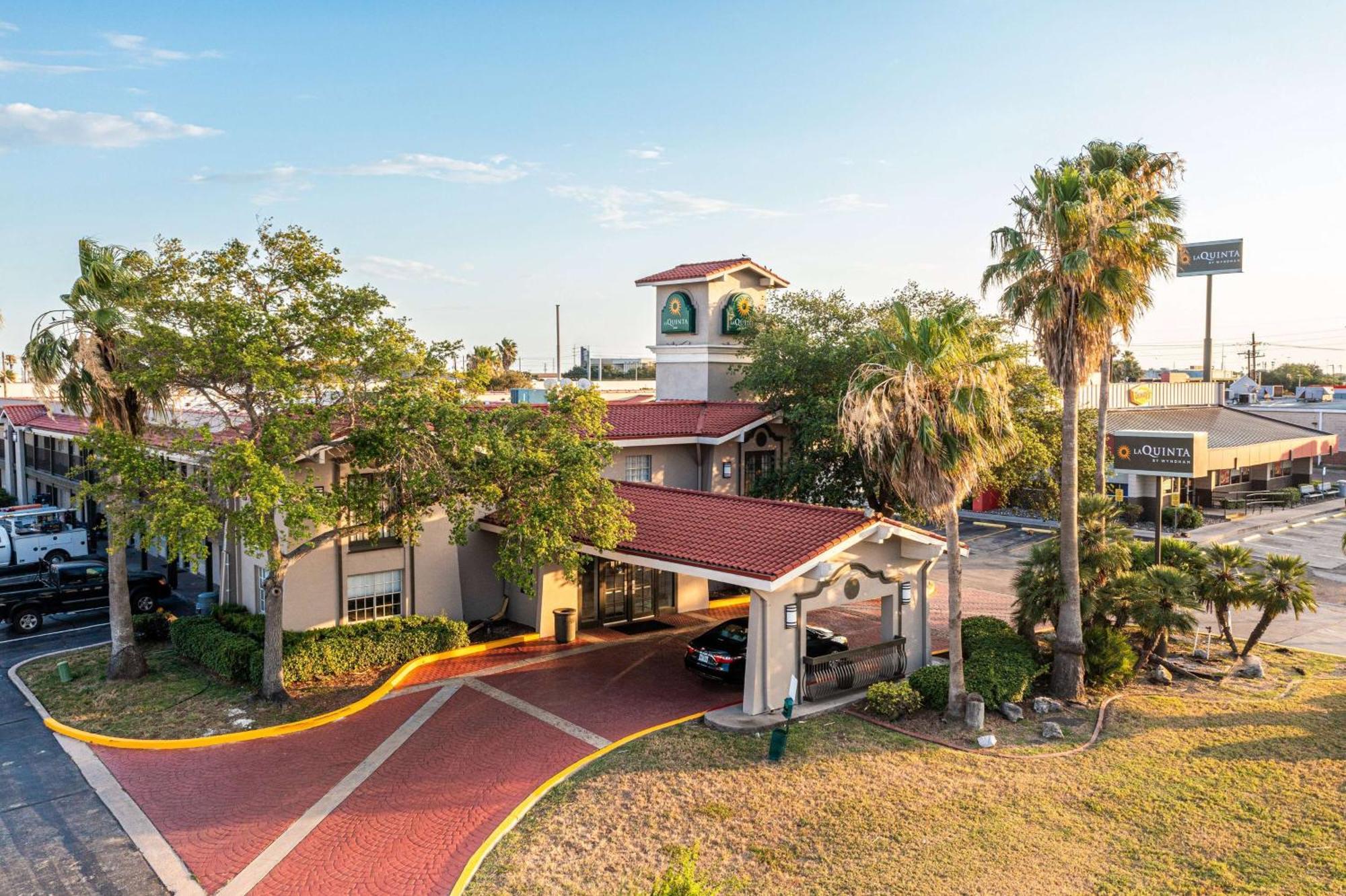 La Quinta Inn By Wyndham Corpus Christi North מראה חיצוני תמונה